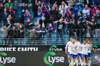 Vålerenga feirer scoring.